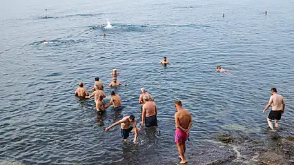 Van Gölü'nde 50 ile 80 yaş arasındakilerin güne başlama yöntemi
