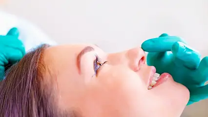 Burun estetiğinde en doğru teknik nasıl belirleniyor?