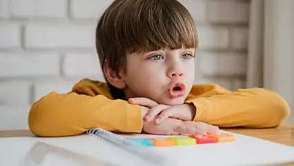 Çocuklarda konuşma sorunlarının nedeni dil bağı olabilir