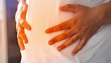 Geçmeyen karın şişkinliği yumurtalık kanserinin işareti olabilir