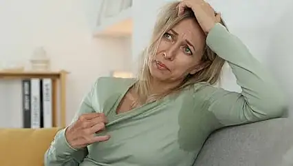 Menopozda bu 6 hataya dikkat: Ciddi hastalıkların belirtileri gözden kaçabilir!