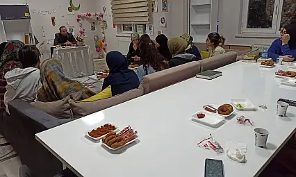 Alvarlı Efe KYK'da Gençlik Buluşması Gerçekleştirildi