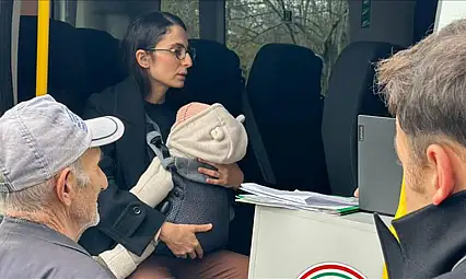 Bakan Tunç'tan kucağında bebeğiyle keşfe çıkan hakime tebrik