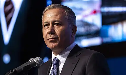 Bakan Yerlikaya, trafik cezalarındaki yüksek hedefi ve yeni düzenlemeleri duyurdu