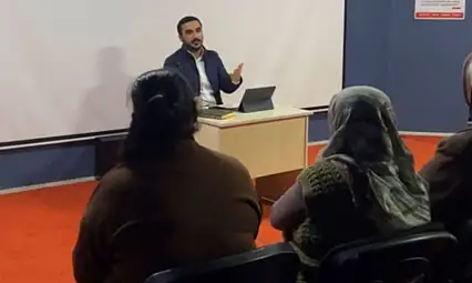 Bulanık'ta 'Kur'an Neden Bize Yol Göstermiyor?' Konulu Anlamlı Sohbet Programı Düzenlendi