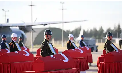 C130 kazasında şehit olan askerler askeri törenle uğurlandı