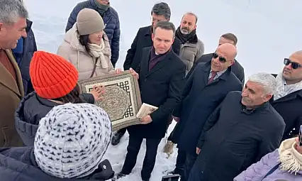 Çaldıran Kaymakamlığı'ndan Hanköy'de Tarihi ve Turistik İnceleme