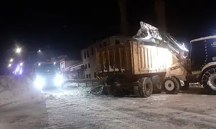 Çat'ta 16 Yerleşim Yerinin Yolu Ulaşıma Açıldı