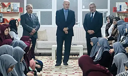 Diyanet Başkan Yardımcısı Dr. Hüseyin Hazırlar Hafız Öğrencilerle Buluştu