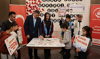 Erzurum'da Kaybolan Ebeveynler İçin 'Gülüşün Umut Olsun' Etkinliği Düzenlendi