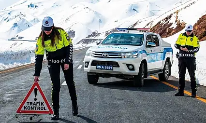 Erzurum'da Kış Trafik Güvenliği İçin Alınan Yeni Tedbirler Açılandı