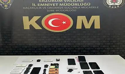 Erzurum'da sınava düzenekle girmeye çalışan 5 kişi yakalandı!