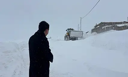 Kars Susuz Kaymakamı Köyde Çalışmaları Yerinde İnceledi