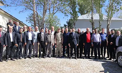 Kaymakam Coşkun Kaşönü Köyü'nde kapı kapı talepleri dinledi