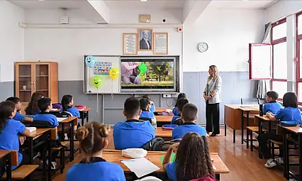 MEB'in kıyafet yönetmeliği olumlu geri dönüş aldı