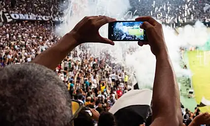 Mobil Cihazlar Stadyum Deneyimini Nasıl Değiştiriyor