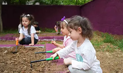 Muş'taki Küçük Öğrenciler, Doğayla Kucaklaştı!