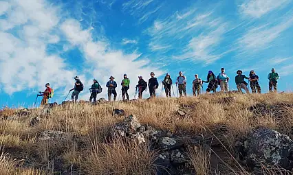 Nemrut Kalderası'nda doğa şöleni: Zirveye çıkıp eşsiz manzarayı keşfettiler