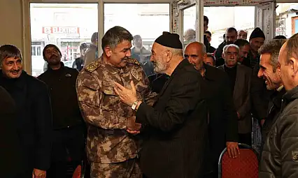 Pasinler'de Huzur Toplantısı: Emniyet Müdürü Karaburun Vatandaşlarla Buluştu