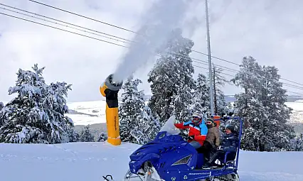 Sarıkamış'ta Suni Karlama Sistemleri Test Aşamasında, Kayak Sezonu İçin Hazırlıklar Devam Ediyor