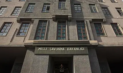 Sınır hattında provokasyon: Bayrağa saldırıya soruşturma