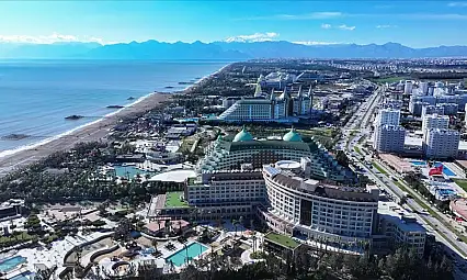 Türkiye turizmde krizlere rağmen nasıl rekor kırdı?