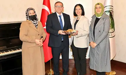 Vali Ziya Polat, Kağızman Kadın Kooperatifi Üyelerini Kabul Etti