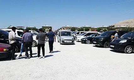 Van'da ikinci el araç pazarı altının yükselişinden etkilendi: 'Soran çok, alan yok'