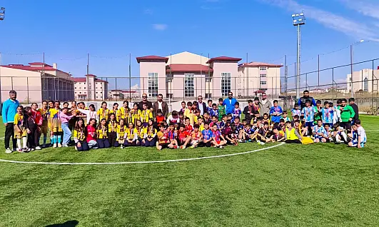 Ağrı'da futbolun şampiyonları belli oldu