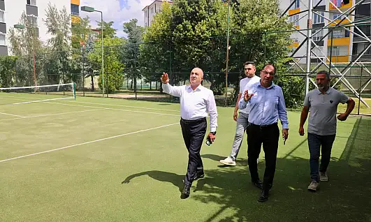 Ağrı tenis turnuvasına hazırlanıyor