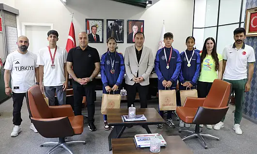 Ağrılı sporcular Türkiye şampiyonalarına damga vurdu