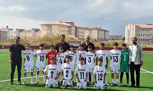 Taşlıçay'ın minikleri AGAH'ta hız kesmiyor