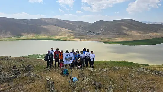 Ağrılı doğaseverlerin bu haftaki rotası Hıdırmenteş Gölü oldu