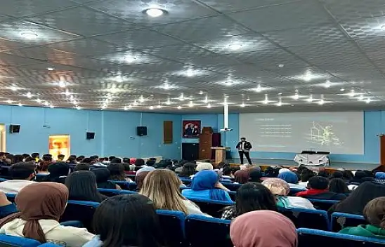 Ağrı'da 3 bin 370 öğrenciye uyuşturucuyla mücadele eğitimi