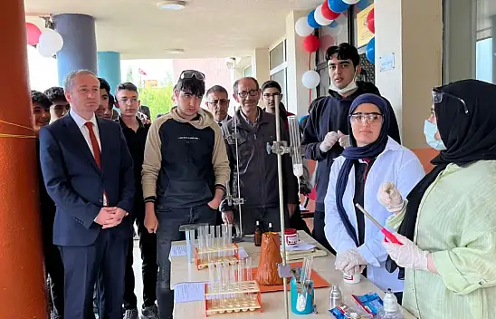 Ağrı'da Bilim Fuarı açılışı