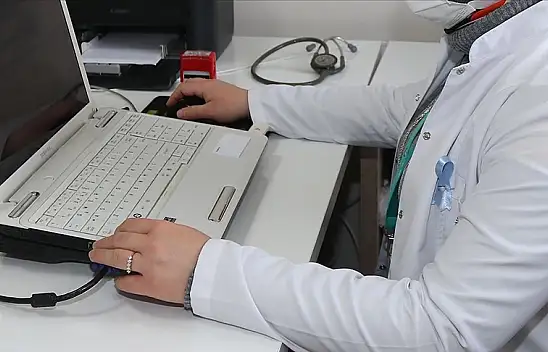 Aile hekimi başına düşen nüfus indirildi, hekimler lohusaları da takip edecek