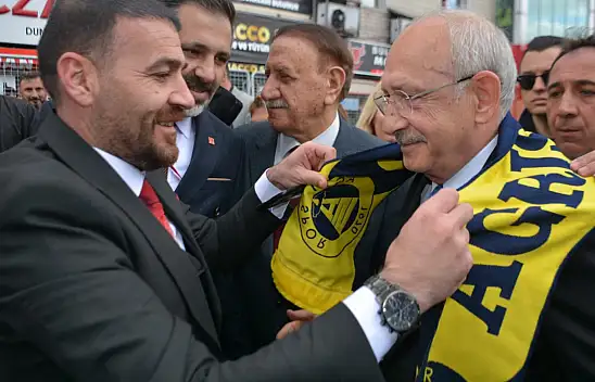 Ağrı CHP'de yollar ayrıldı! Başkan Özel'ci delege Kılıçdaroğlu