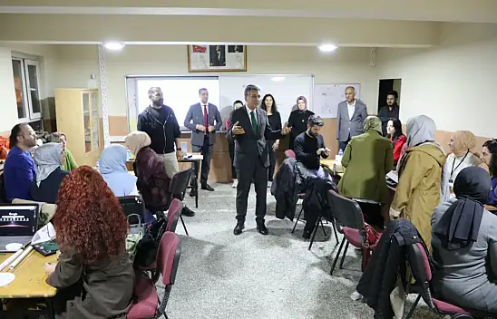 Ağrı'da 30 öğretmen ilk kez Harezmi eğitimi aldı