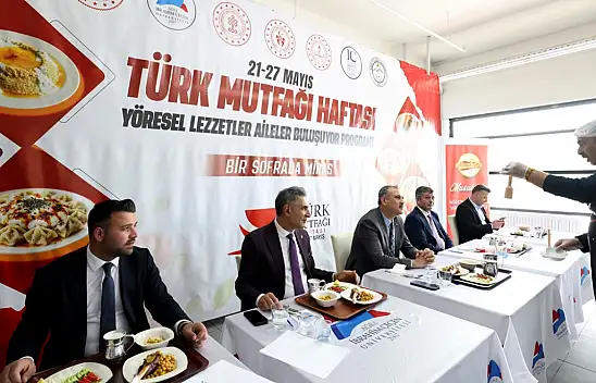 Ağrı'da aileler yöresel lezzetler için yarıştı