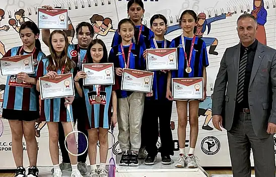 Ağrı'da Badminton heyecanı sona erdi