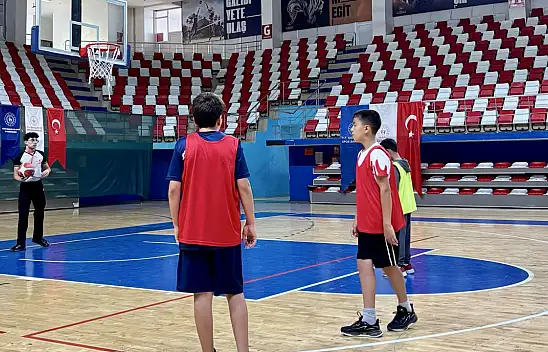 Ağrı'da basketbol heyecanı sona erdi
