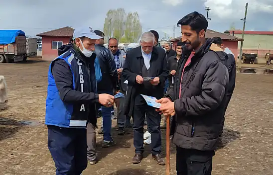 Ağrı'da çevre temizliği için bayram seferberliği başlatıldı