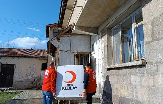 Ağrı'da engeller Kızılay desteğiyle aşılıyor