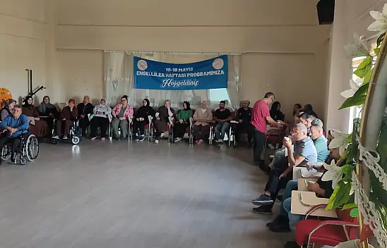 Ağrı'da Engelsiz Yaşam Merkezi'nde iletişim ve teknoloji bağımlılığı eğitimi verildi