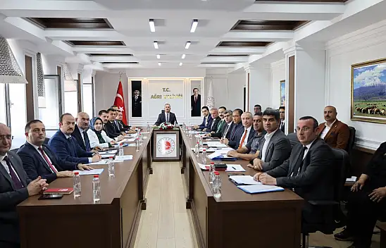 Ağrı'da eğitimden turizme kapsamlı değerlendirme toplantısı yapıldı