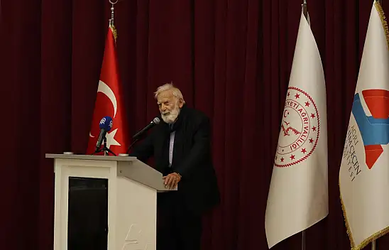Ağrı'da Prof. Dr. Sadettin Ökten Bilgi Şöleni başladı