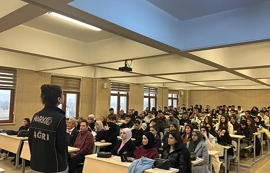 Ağrı'da uyuşturucuyla mücadelede toplumun her kesimine eğitim