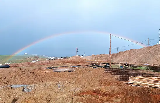Ağrı'da yağmur sonrası gökkuşağı hayran bıraktı