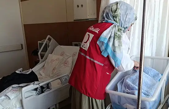 Ağrı'da yeni doğum yapan annelere anneler günü sürprizi