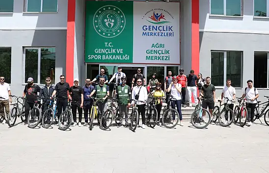 Ağrı'da Yeşilay gönüllüleri bisiklet turunda buluştu